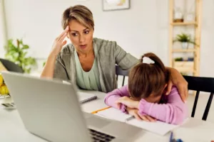 O burnout não avisa antes de chegar: veja os 3 hábitos que protegem quem lida com alta pressão