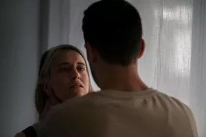 Frases que os narcisistas usam para te ferir – e como reagir de forma inteligente