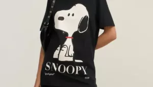 Snoopy celebra 75 anos com estilo em nova coleção especial da Renner