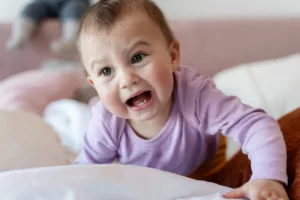 Primeiros dentinhos do bebê: como aliviar o desconforto e tornar essa fase mais tranquila