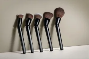 O Boticário conquista prêmio internacional de design com linha de pincéis acessíveis articulados