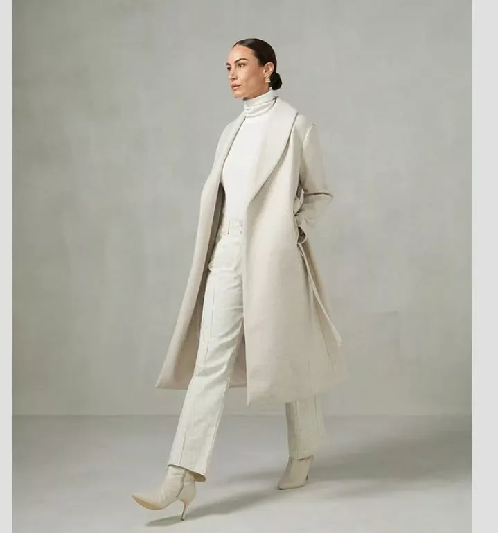 bota branca 6 - Moda feminina inverno 2025: aposte na bota branca para looks modernos e cheios de atitude