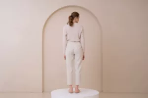 Look monocromático feminino: como usar com estilo casual chic