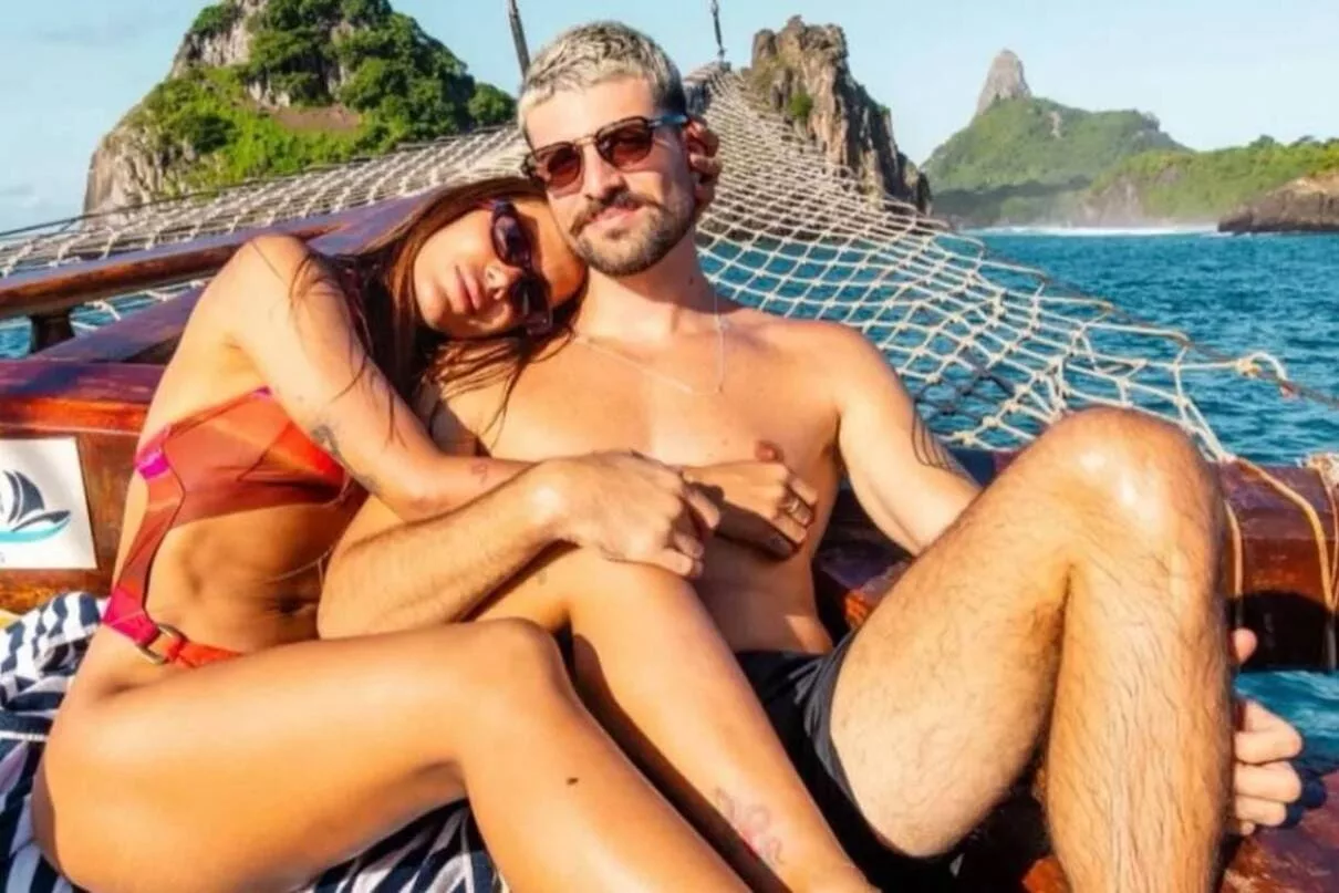 - Suposto noivado de Anitta com Ian Bortolanza agita web