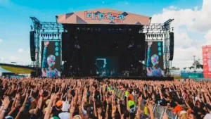 Lollapalooza 2026: Line-up tem Sabrina Carpenter, Lorde, Skrillex e estreia de estrelas globais
