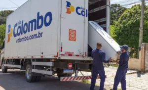 Copel oferece geladeiras com desconto para famílias trocarem modelos antigos