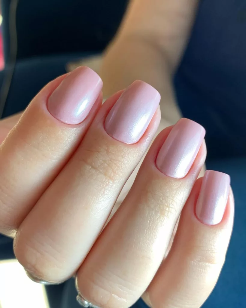 unha rosa delicada 1 - Unhas rosas delicadas: tendências, combinações e inspirações