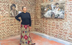 Neste sábado, Panmela Castro pintará ao vivo na exposição “Retratos Relatos: Revisitando a História”