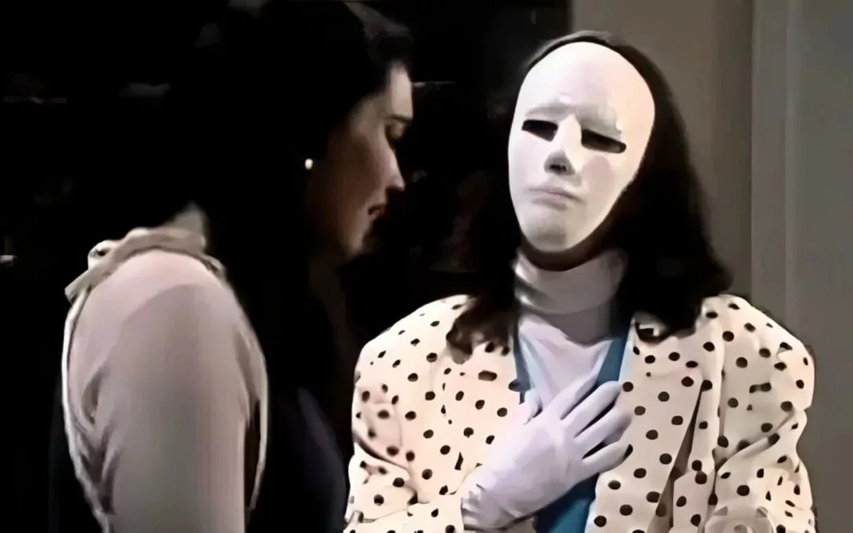 carmen adonai a viagem mascarado 2207 - Adonay não fica com Carmem no fim de “A Viagem”: máscara cai e passado define destino