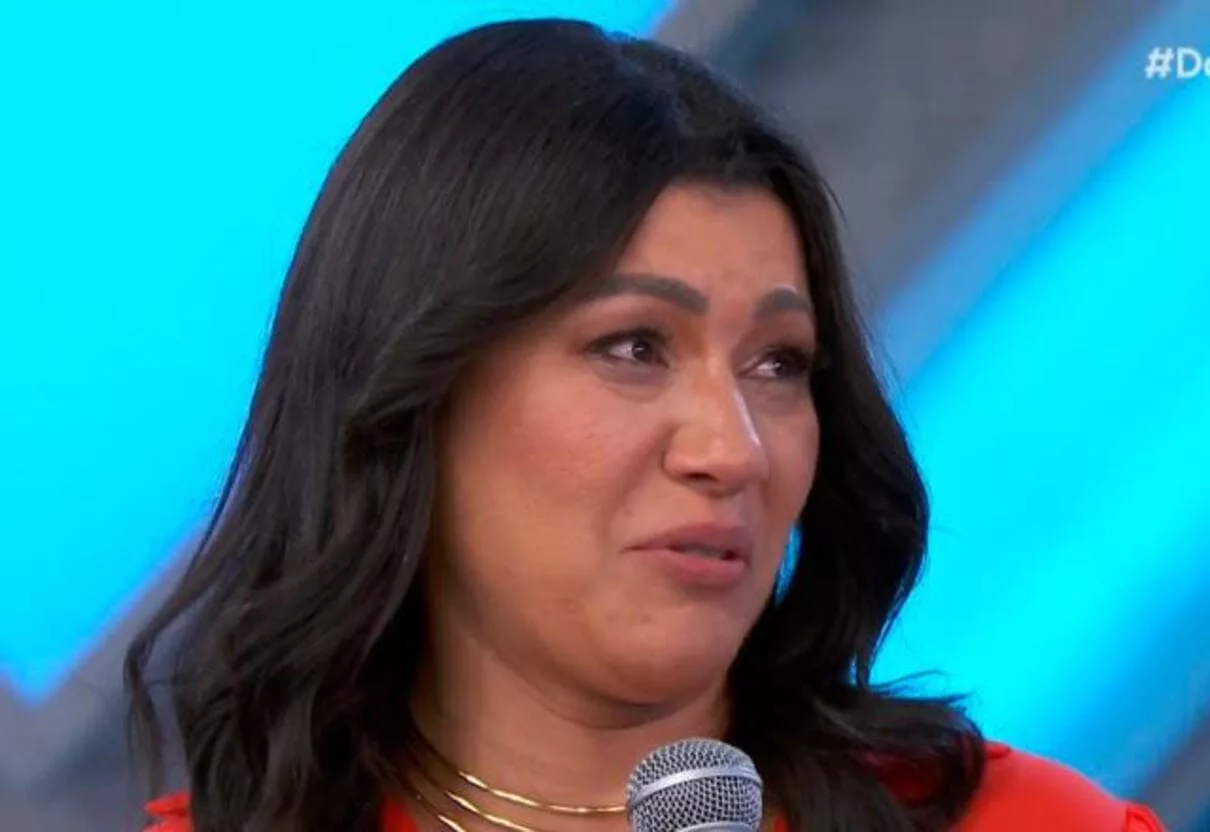 dani brandi sbt - Dani Brandi emociona no Domingo Legal com lembrança de Natal tocante