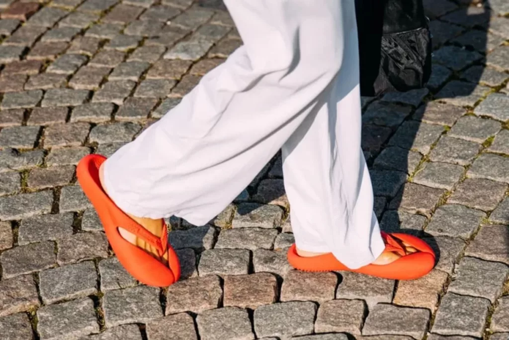 havaiana3d cp - Havaianas 3D: chinelo de R$ 470 esgota em collab com marca futurista e conquista Paris