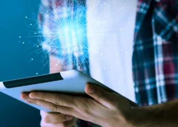 ia tablet - Empresas brasileiras apostam na IA para se destacar no mercado