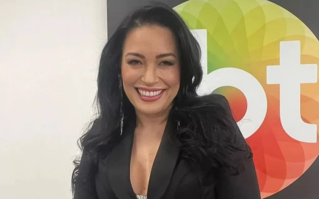 milene pavoro rep instagram fixed large - Milene Pavorô é promovida e assume comando de novo reality no SBT