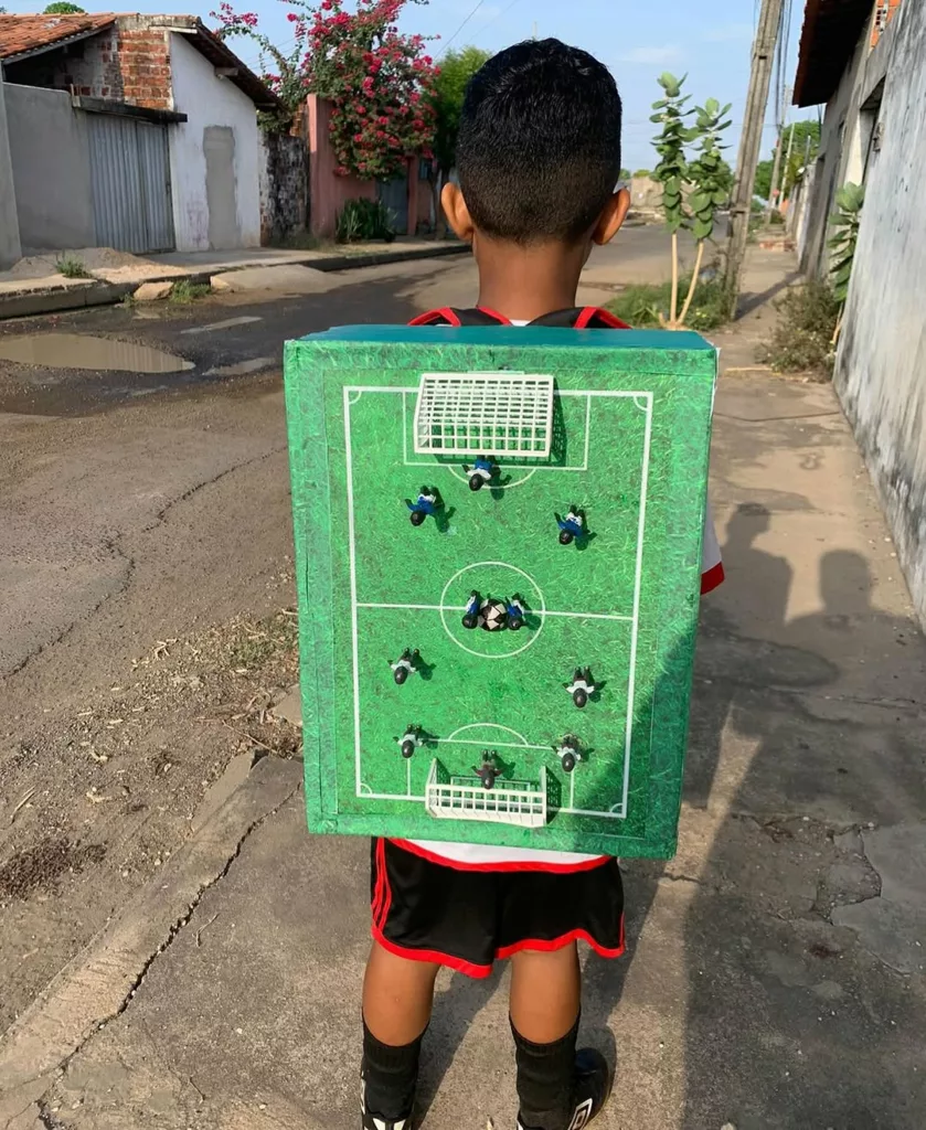 Mochila maluca para menino - mochila maluca de campo de futebol