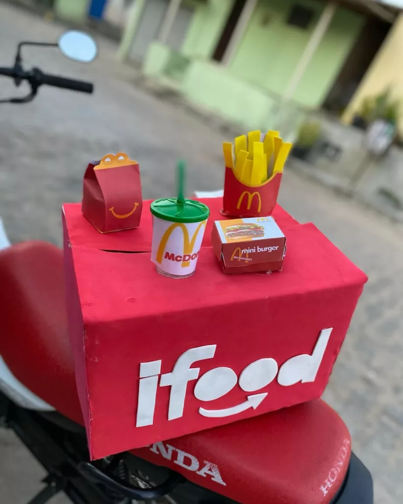 ideias de mochila maluca para escola - Mochila maluca do ifood