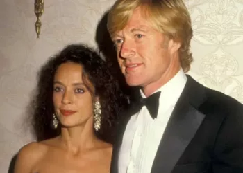 robert redford com sonia braga em cannes 1758032924209 v2 900x506.jpg - “Uma beleza serena”: Sônia Braga presta tributo emocionante a Robert Redford