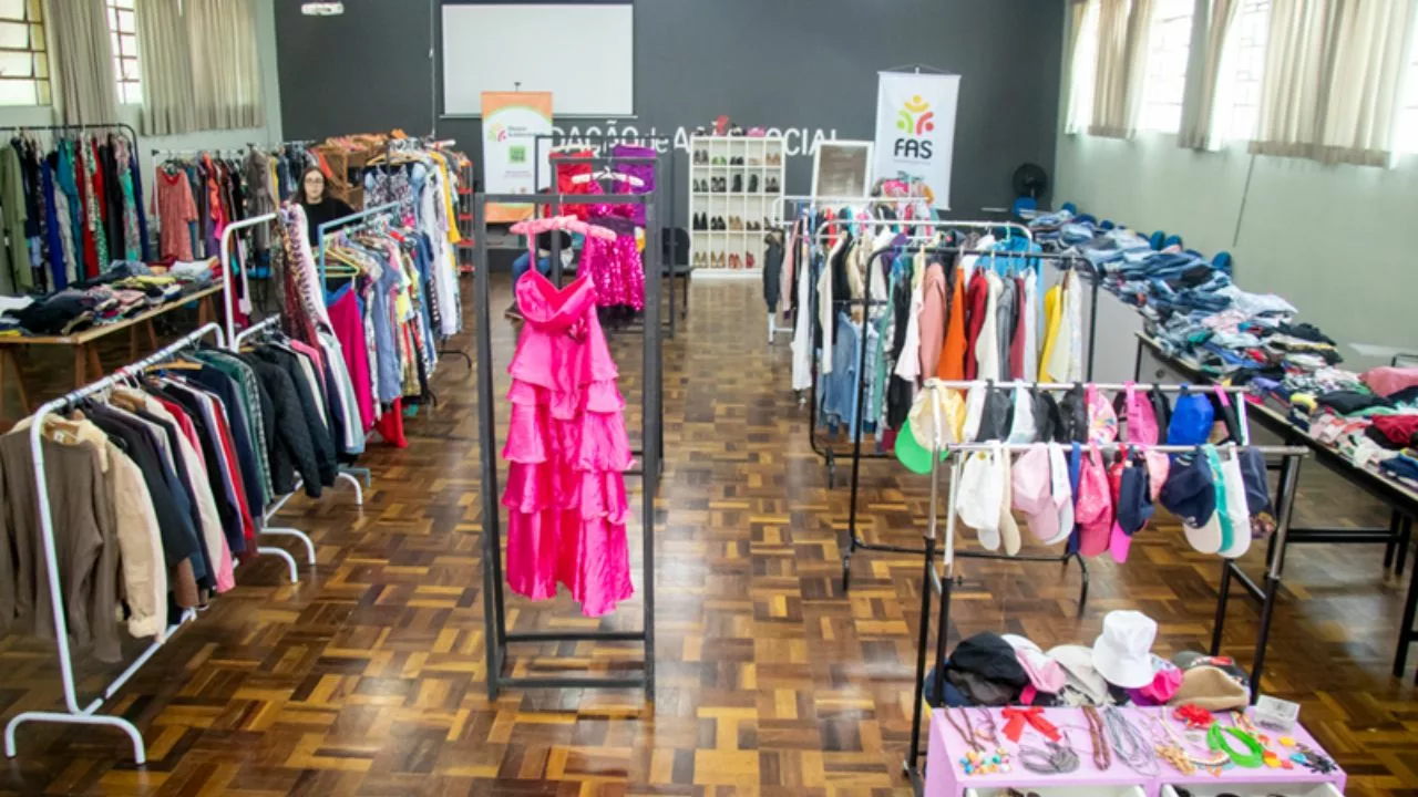 00523550 - Projeto promove bazar que reforça o amor-próprio de mulheres atendidas pelo FAS
