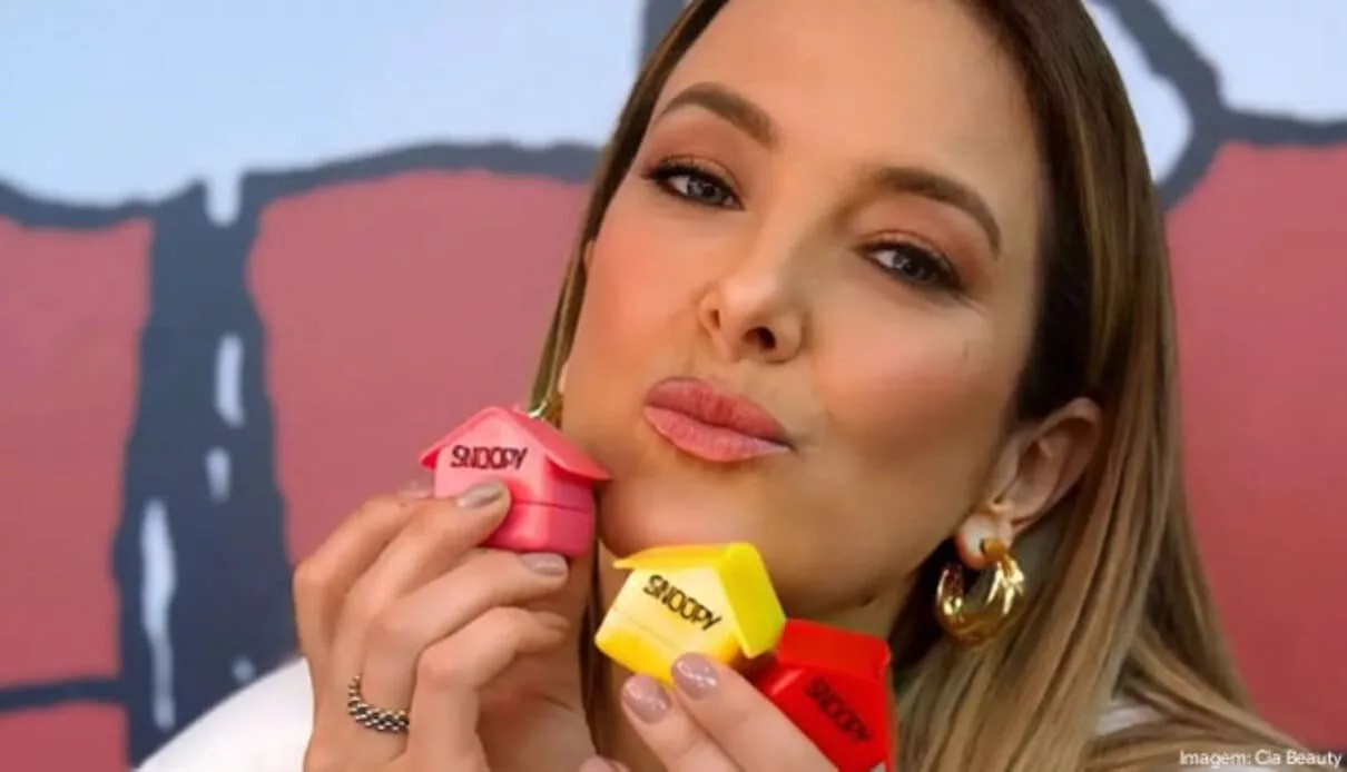 CiaBeauty - Snoopy Lip Balm de Ticiane Pinheiro já é o item mais charmoso da temporada