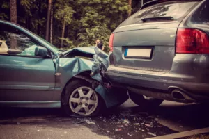 Sonhou com um acidente de carro? Veja o que esse sonho quer te alertar!