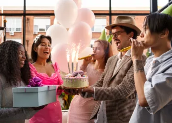 festa aniversario - O que significa sonhar com festa de aniversário (mesmo que ela não seja sua)?