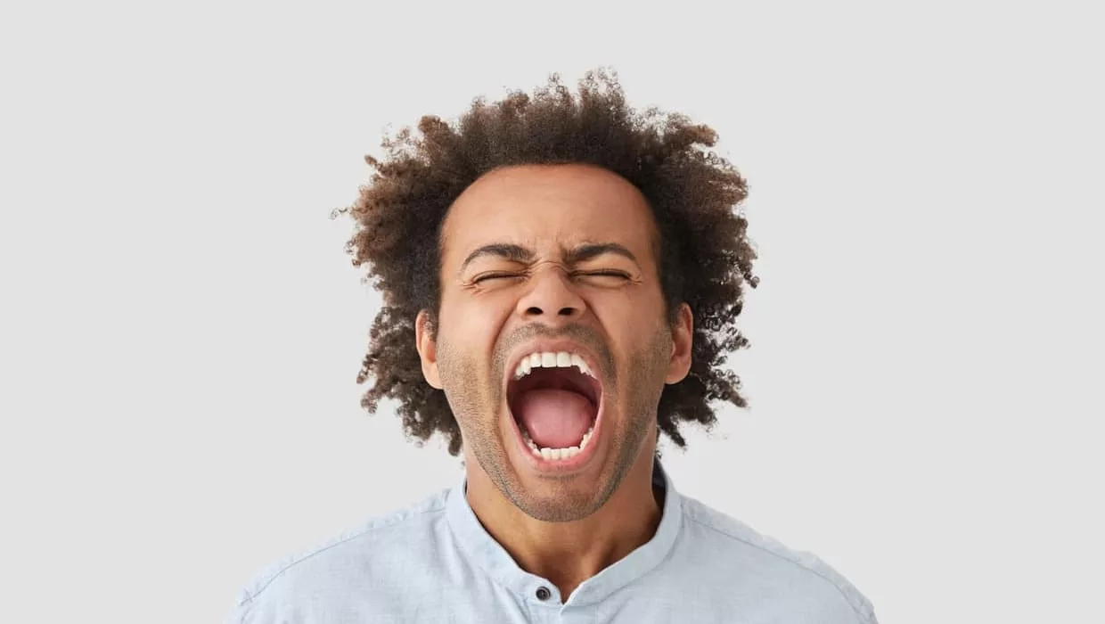 gritando - O que significar sonhar que está expulsando demônios?