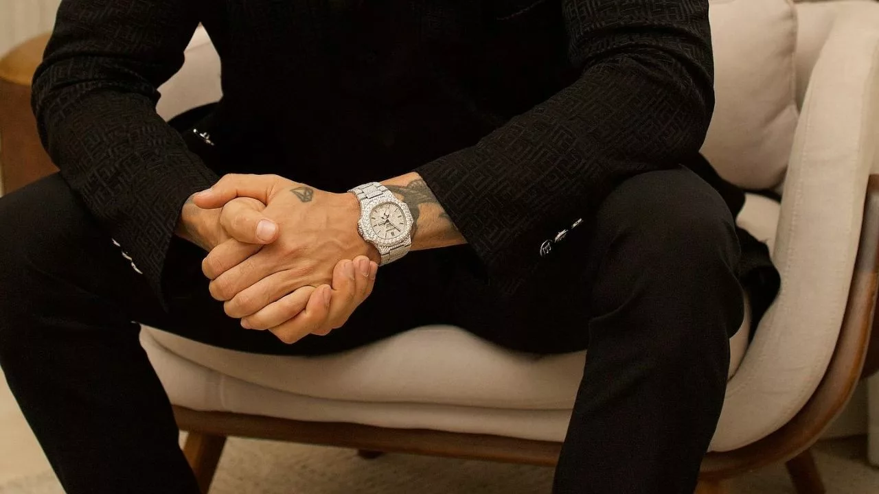 gus rel cp - Gusttavo Lima ostenta relógio de diamantes avaliado em R$ 2,8 milhões