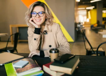 mulher empreendedora - 4 cursos online gratuitos do Sebrae para mulheres que querem empreender