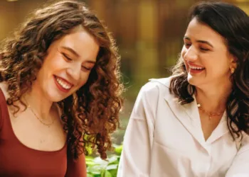 natura prof - Natura lança “Criadores da Beleza” e aposta na força digital das consultoras