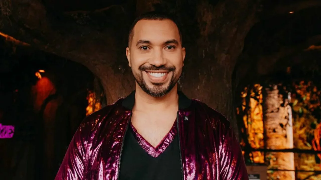 vivo recarga - Gil do Vigor estrela campanha da Vivo que transforma acréscimos de jogo em bônus de internet