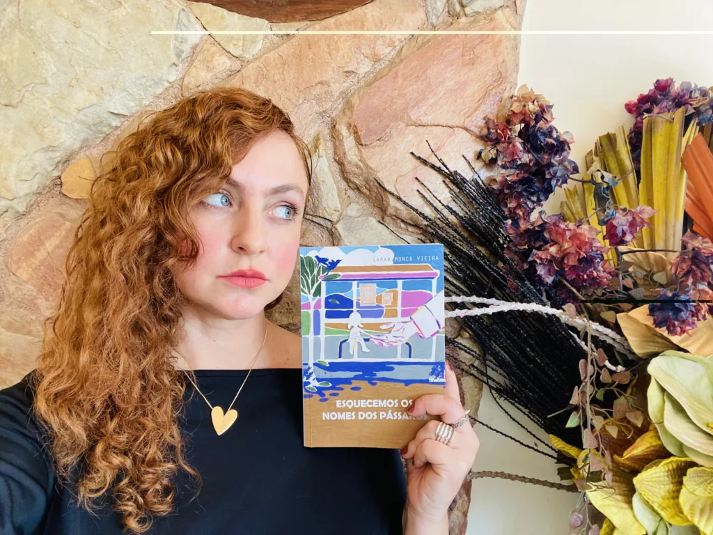 IMG 4821 - Escritora mineira Sarah Munck lança “Esquecemos os nomes dos pássaros”, uma obra poética de resistência e memória
