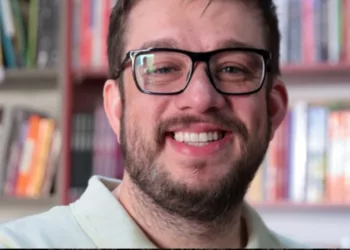 a9018d6afc0120a3d912a7d9c5a70bcc - “Ainda há amanhãs nos nossos ontens” vence concurso literário e emociona o público