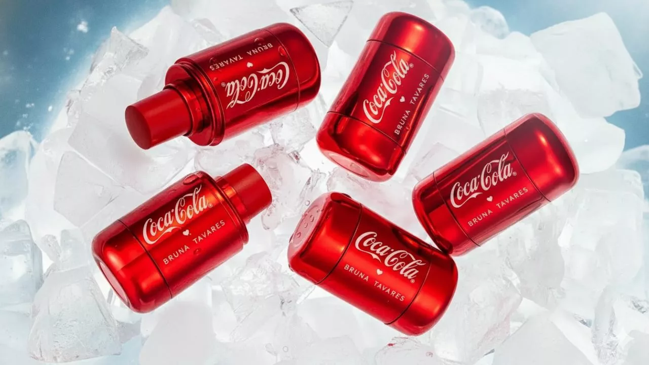 bruna tavares coca cola - Collab Bruna Tavares + Coca-Cola traz coleção de maquiagem inspirada no ícone mundial