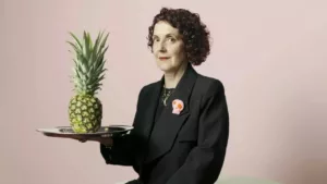 Tecido vegetal vira moda: a revolução dos materiais que imitam couro e nascem de abacaxi, kombucha e folhas
