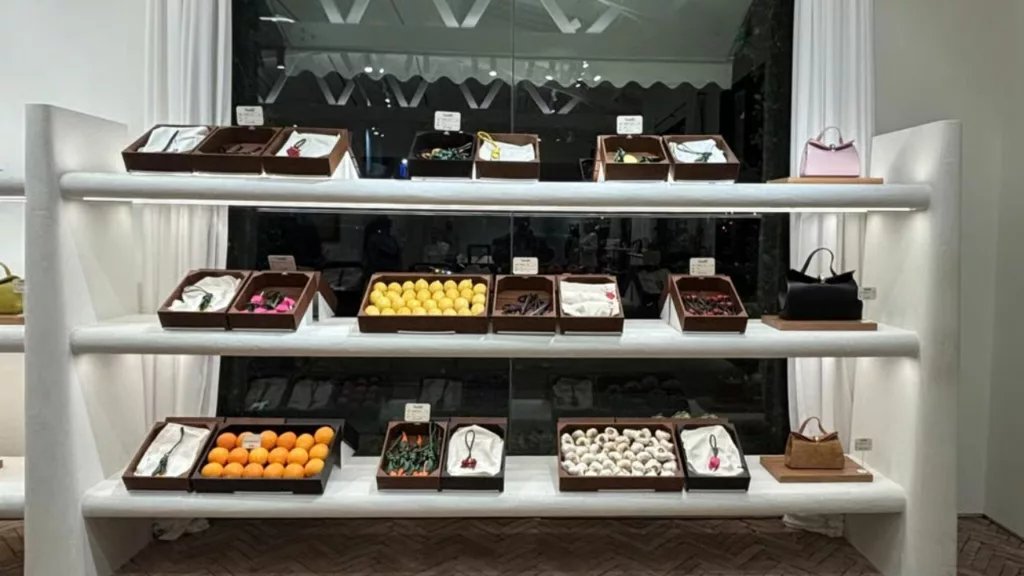 jac bolsa2 - Jacquemus apresenta “Le Valérie” e expande sua aura fashion para além das passarelas