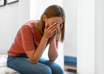 triste choro chorando - O que significa sonhar que está chorando?