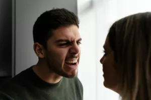 Ferramenta da UFPR promete mudar a vida de mulheres vítimas de violência doméstica no Brasil