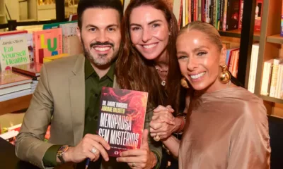 livro adriane galisteu dr vinicius e glenda kolowski.jpg - Livro de Galisteu desafia tabus e aproxima mulheres da menopausa real