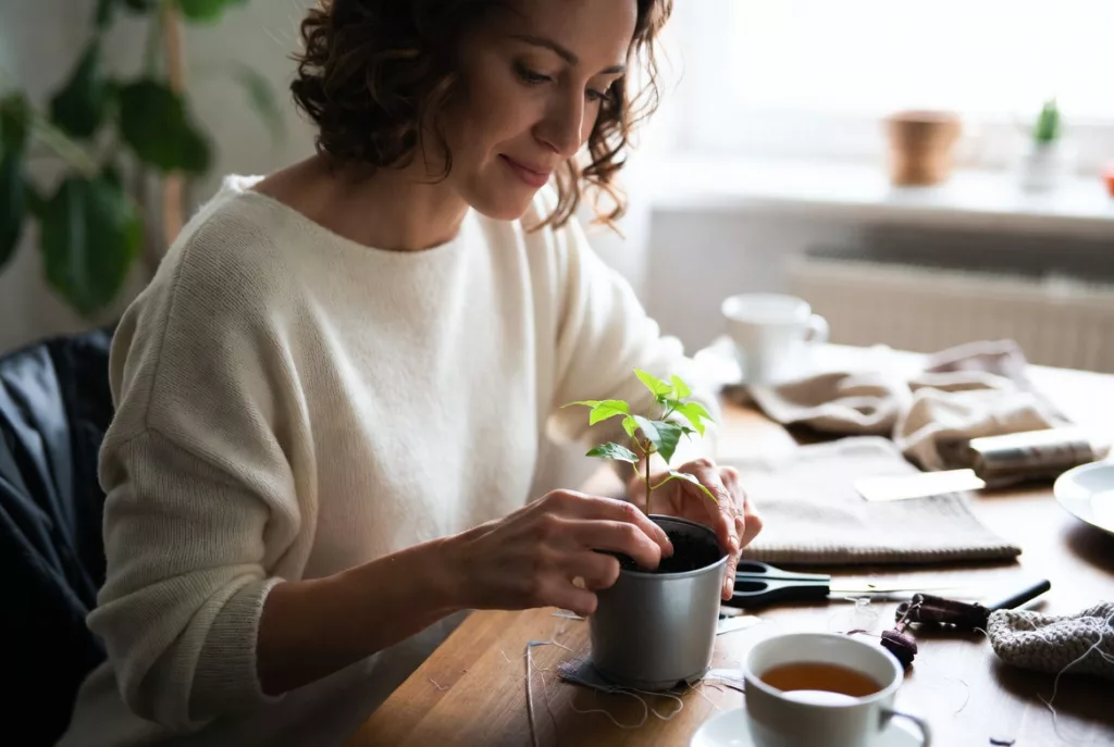 trabalho manual feminino 2 - Por que hobbies manuais viraram o novo autocuidado feminino