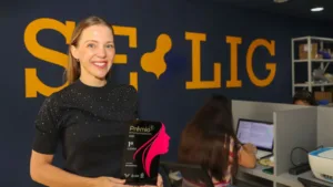 Ela quebrou, estudou e criou o único marketplace odontológico do Brasil — a história de Natália Franchetti