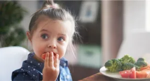 Seu bebê já conhecia o gosto da cenoura antes de nascer — e a ciência prova