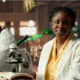 mulher cientista - Elas existem, pesquisam e resistem — mas a ciência brasileira ainda faz questão de ignorá-las