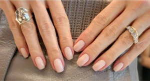 Soap Nails: a tendência das unhas que parecem sempre limpas e todo mundo está querendo copiar