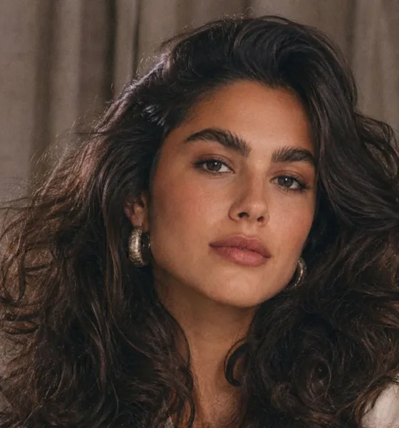 look 80s mariabet cp - Os Anos 80 voltaram: desta vez a beleza veio com sobrancelha grossa, volume e nenhuma desculpa!