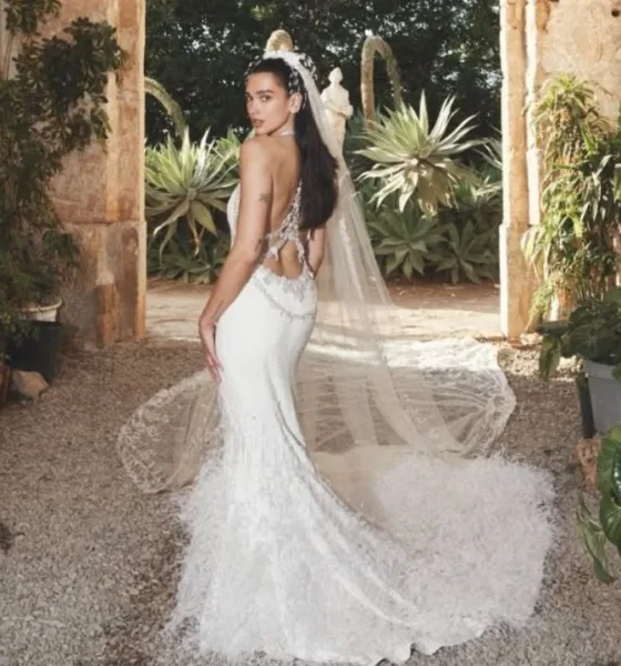 vestido de noiva de dua lipa - Dua Lipa se casou com um vestido Chanel que levou 1.155 horas para ficar pronto