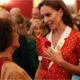 vestido kate - Kate Middleton apostou em um vestido vintage de bolinhas e entregou o look mais elegante do ano