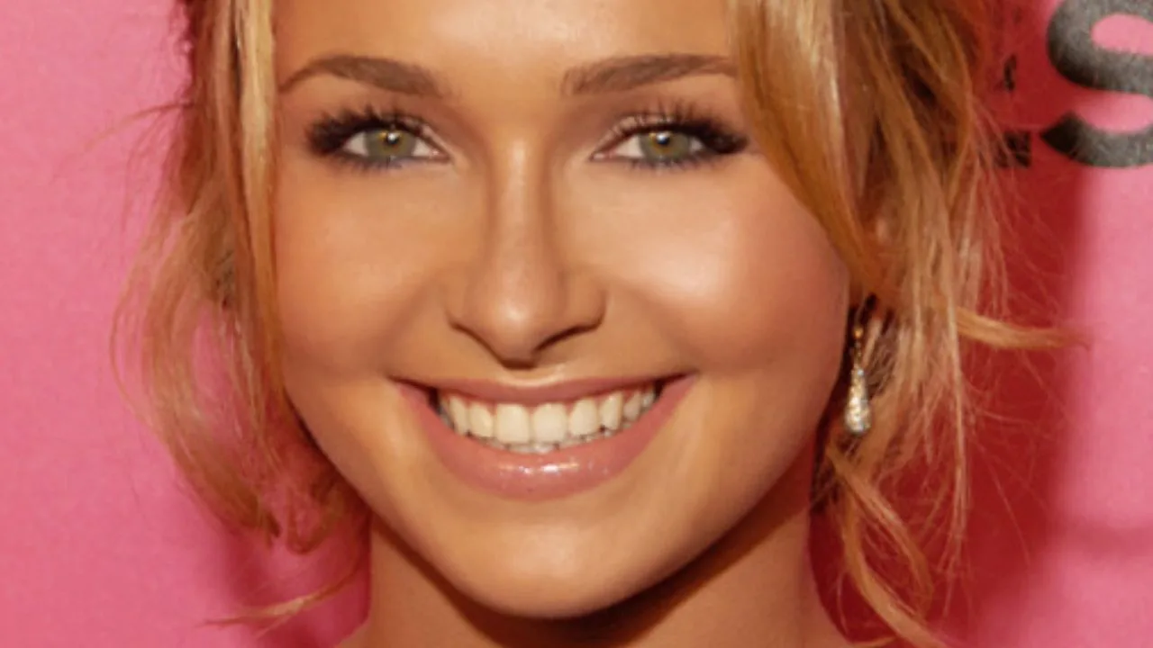 Hayden Panettiere 2009 Straighten Crop - Hayden Panettiere morre aos 36 anos: relembre a trajetória da eterna Claire de "Heroes"