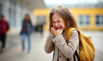crianca choro escola - Choro na porta da escola pode ser só fase: entenda os sinais que mostram quando o desconforto é mais sério