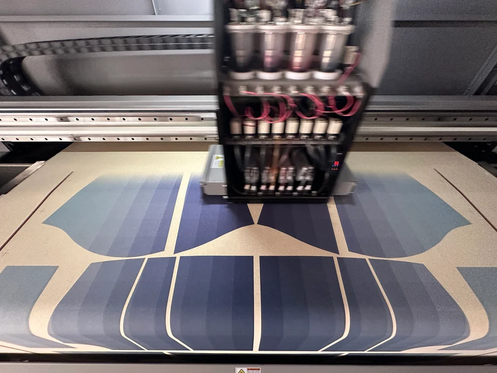 - Sua calça jeans gasta 75 litros de água pra ficar azul, e isso está prestes a acabar