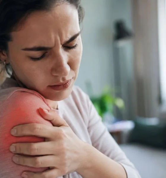 mulher dor - O gene que explica por que mulheres adoecem mais de doenças autoimunes que homens