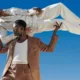 terno moda - Enquanto todo mundo ainda usa moletom no home office, o terno virou o item mais lucrativo da moda masculina